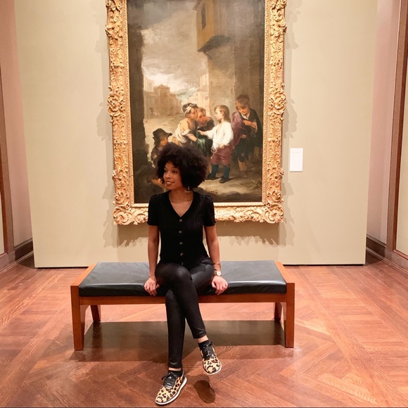 Hi 👋🏽 I’m Leigh! - Picture 3 of 5